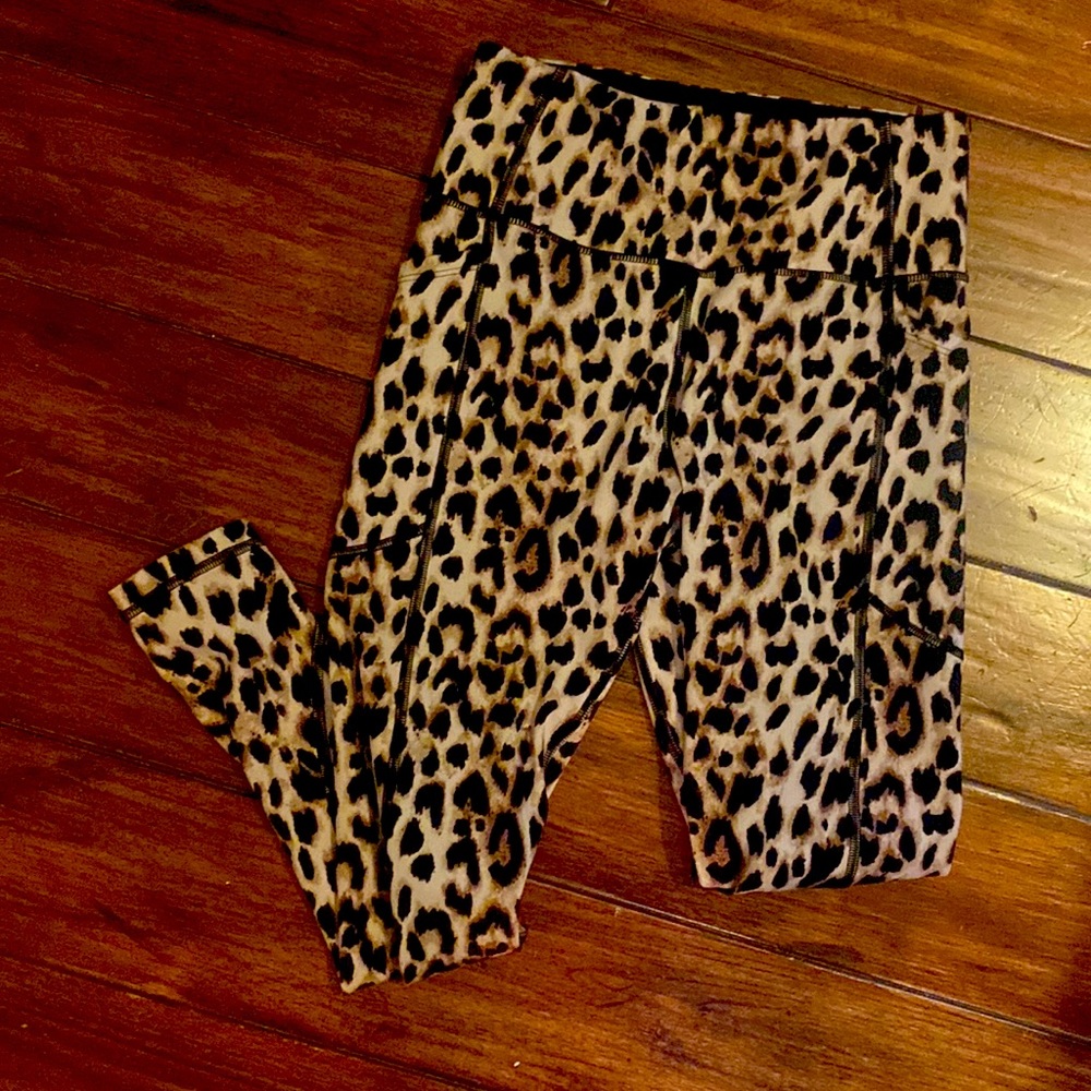 Victoria’s S Leopard leggings w/ pockets.